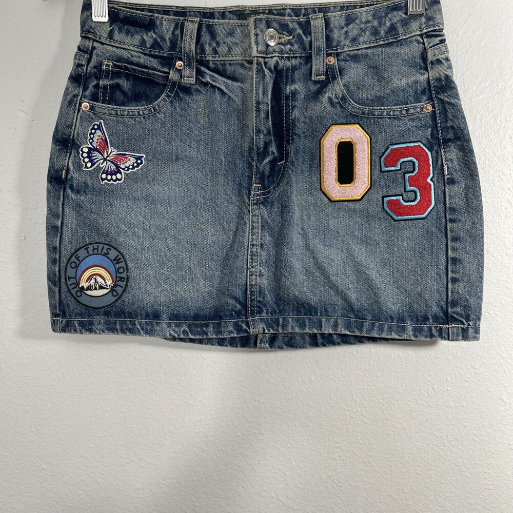 Wild Fable Jeans Mini Skirt Womens 0 Blue Embroidered Graphic 90s Y2K